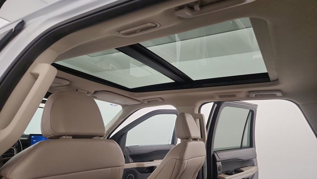 Certified 2023 Ford Expedition Limited AWD/4WD image 16