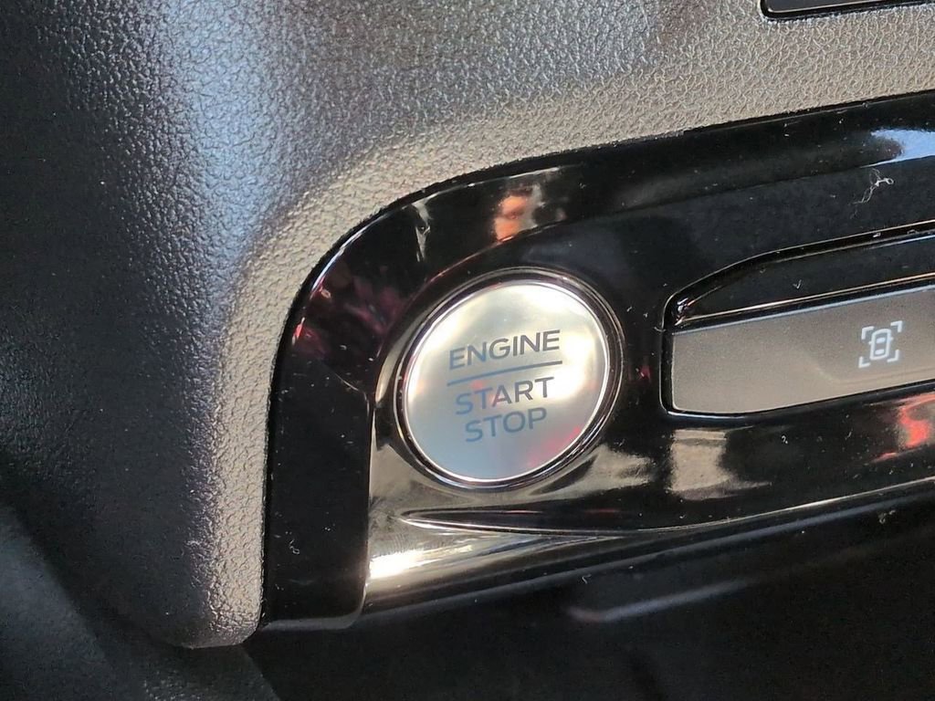 Certified 2023 Ford Escape ST-Line w/ Tech Pack #1 AWD/4WD image 15