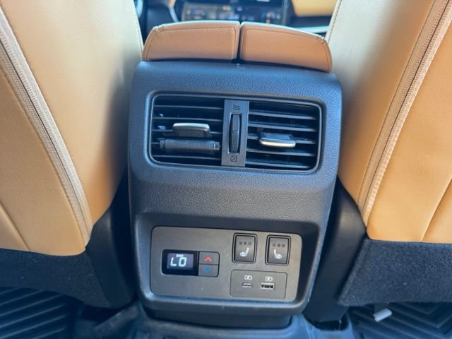 Used 2021 Nissan Rogue Platinum AWD/4WD image 18