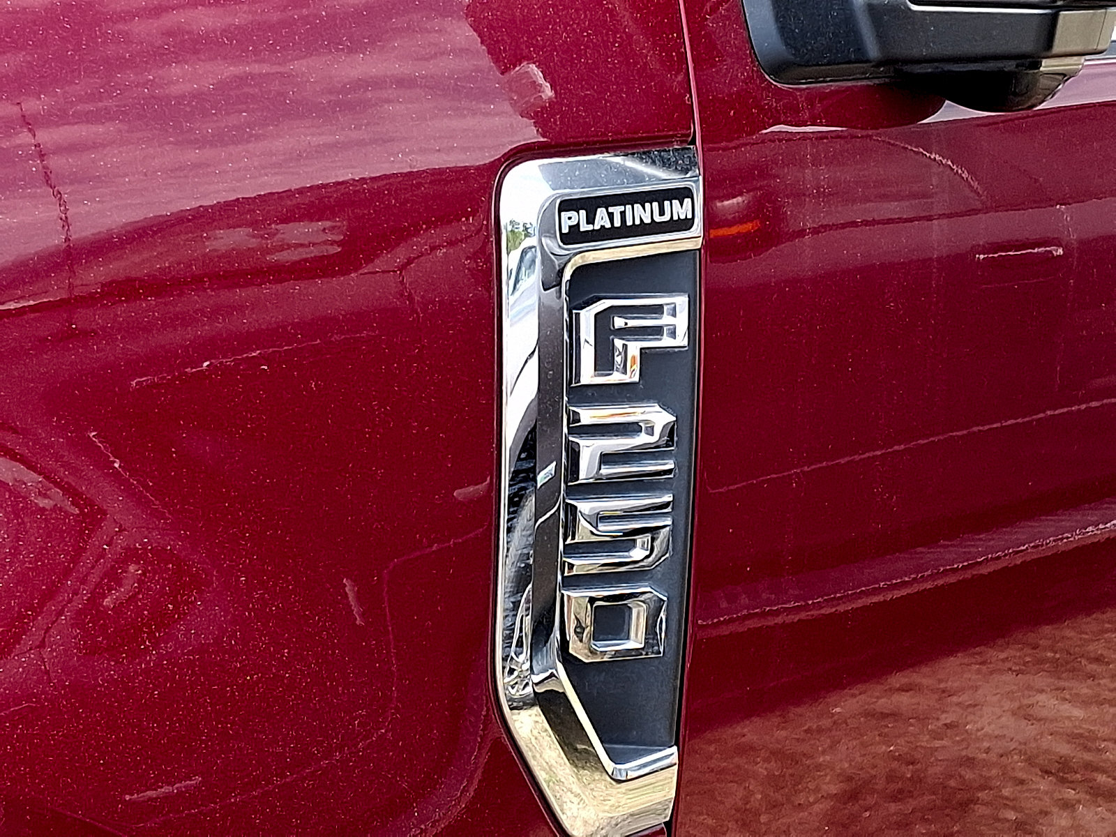 Certified 2019 Ford F250 Platinum w/ Platinum Ultimate Package AWD/4WD image 4