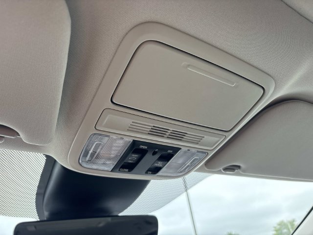 Used 2026 Honda Odyssey Touring image 34