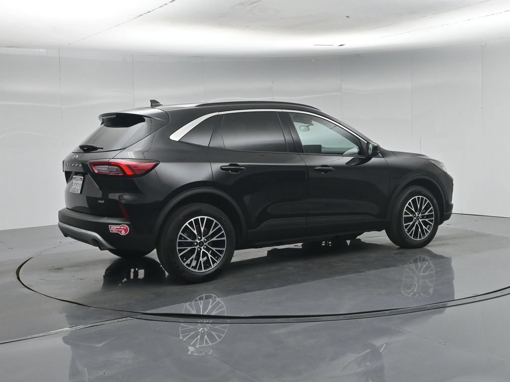 Certified 2023 Ford Escape SE FWD image 28