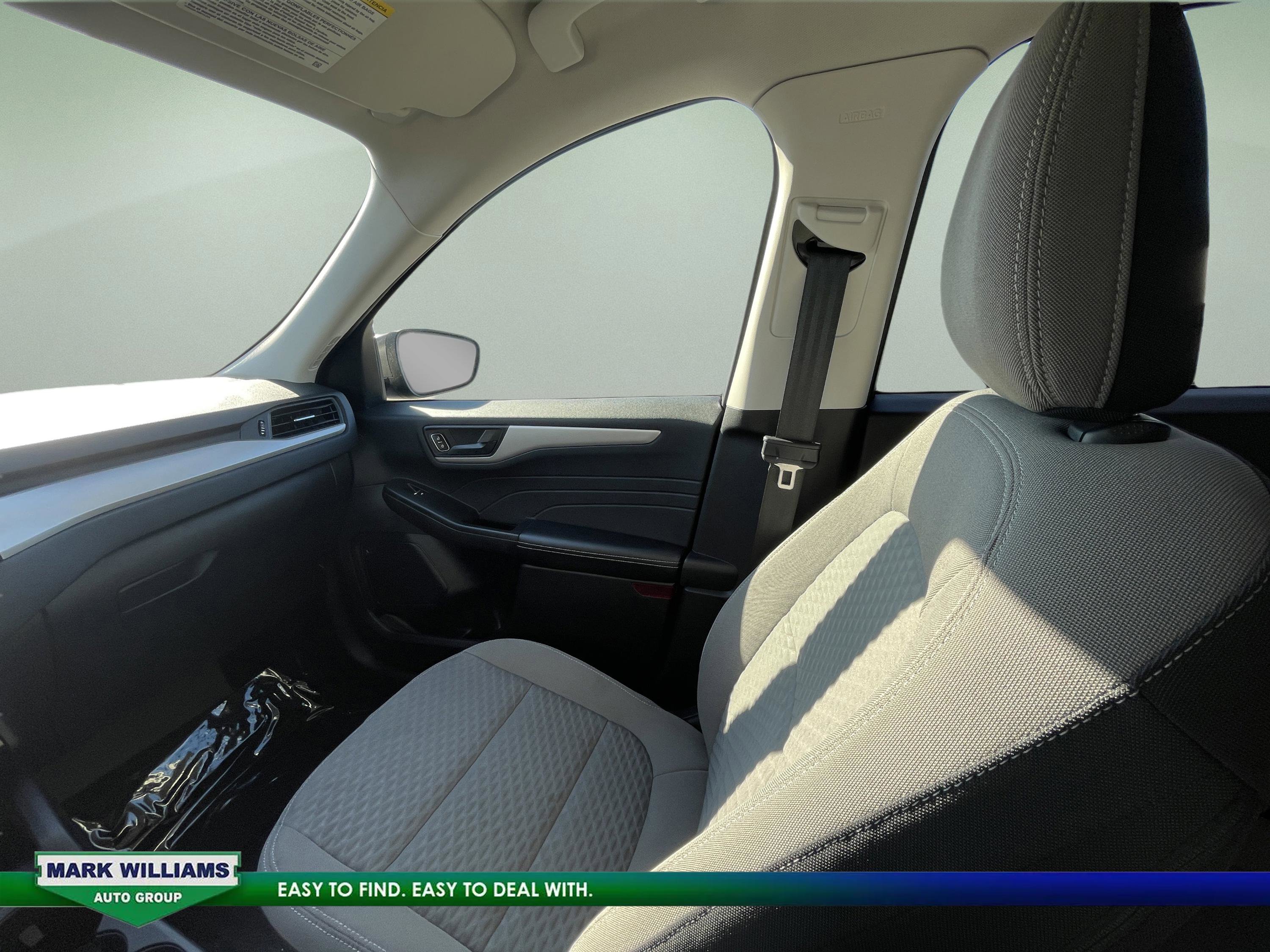 Certified 2022 Ford Escape SE w/ Cold Weather Package image 26