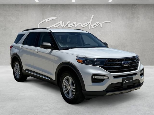 Certified 2023 Ford Explorer XLT w/ Equipment Group 202A RWD image 2