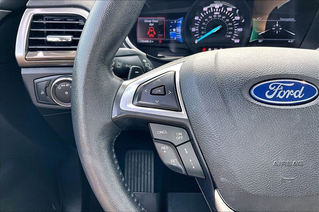 Certified 2019 Ford Fusion SEL AWD/4WD image 18