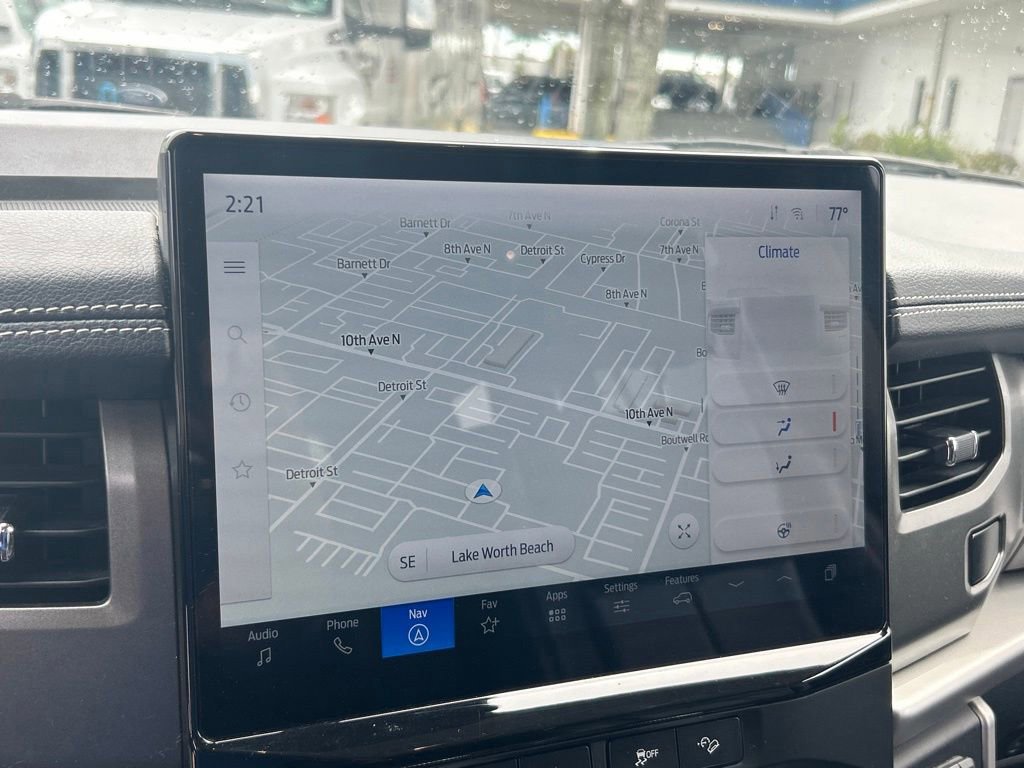 Certified 2024 Ford Expedition XLT image 12