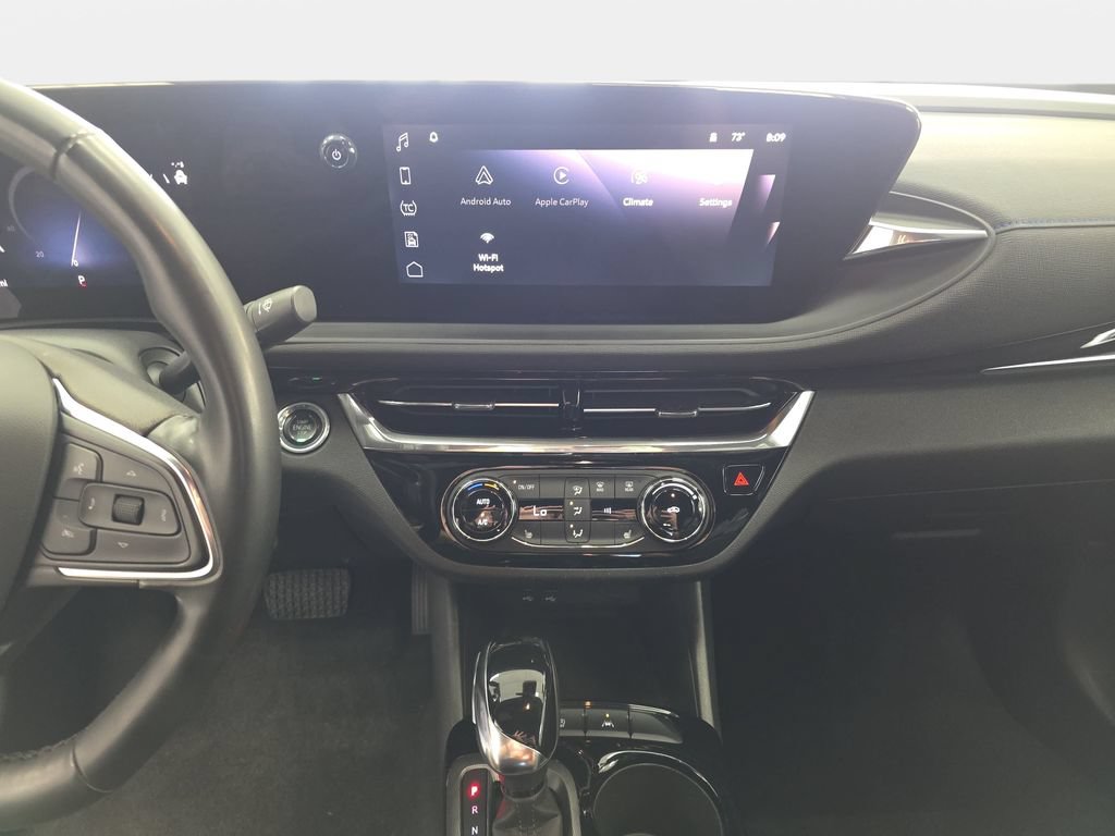 Used 2024 Buick Envista Sport Touring w/ Convenience I Package FWD image 17