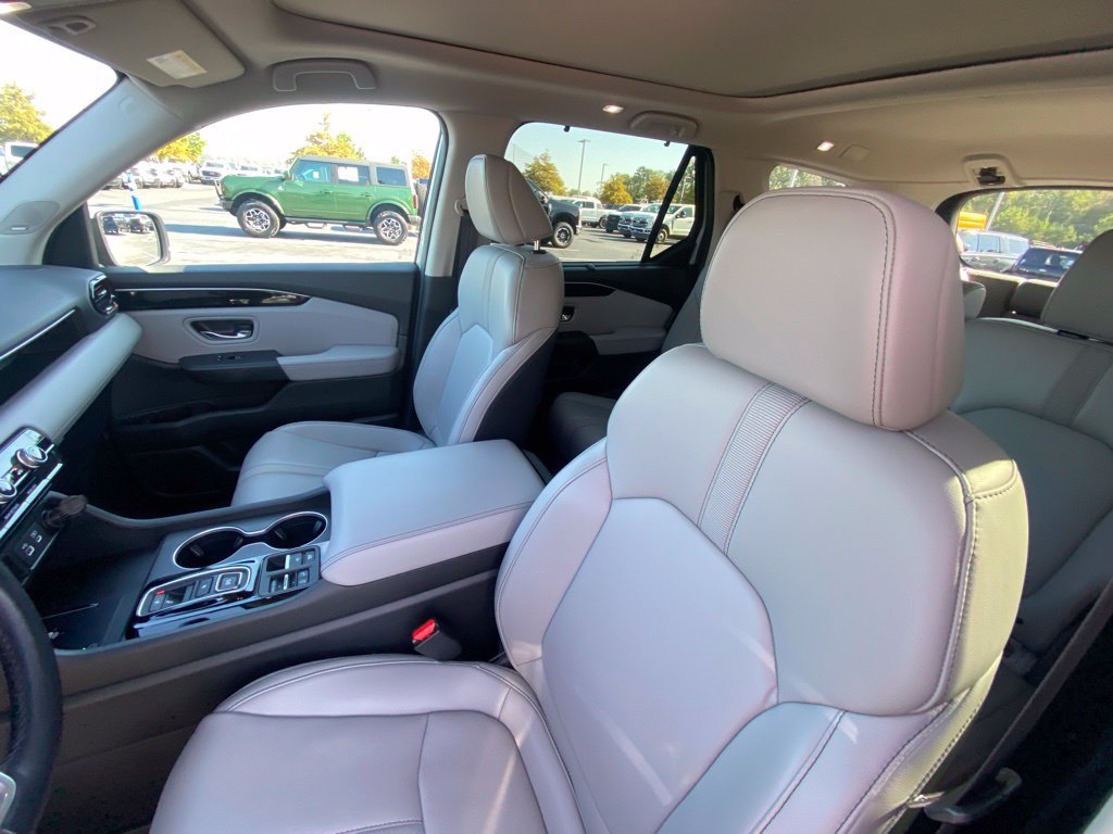 Used 2023 Honda Pilot Touring image 23