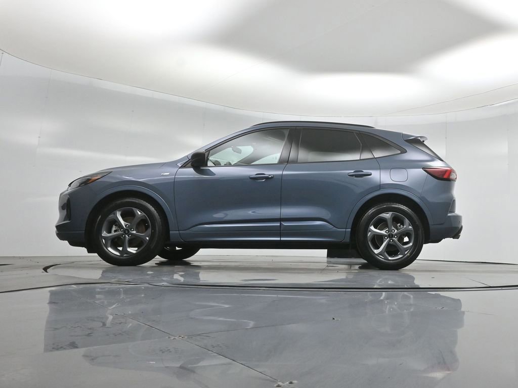 Certified 2023 Ford Escape ST-Line w/ Tech Pack #1 image 21