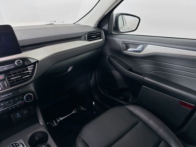 Certified 2022 Ford Escape SEL image 31