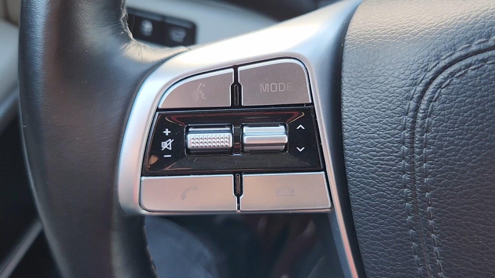 Used 2022 Kia Telluride EX AWD/4WD image 13