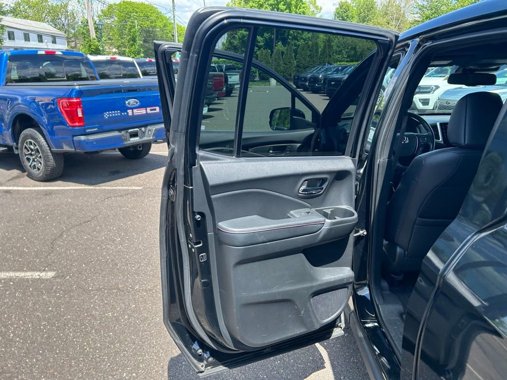 Used 2018 Honda Ridgeline Black Edition image 17