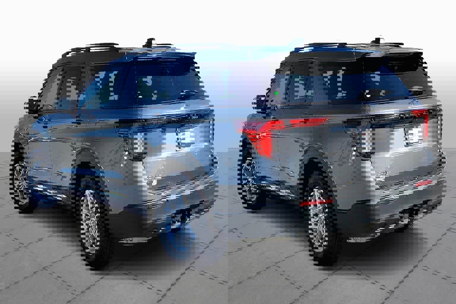 Certified 2025 Ford Explorer Active image 4