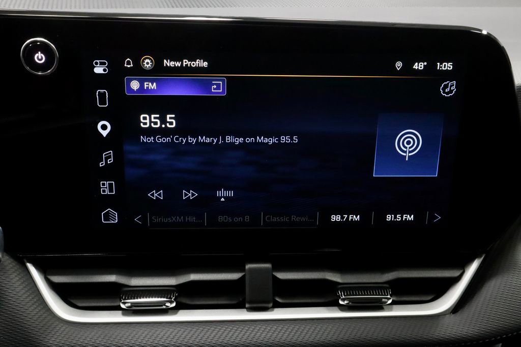 Used 2025 Chevrolet Equinox LT image 10