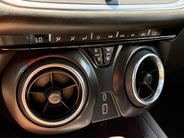 Used 2019 Chevrolet Blazer LT FWD image 21