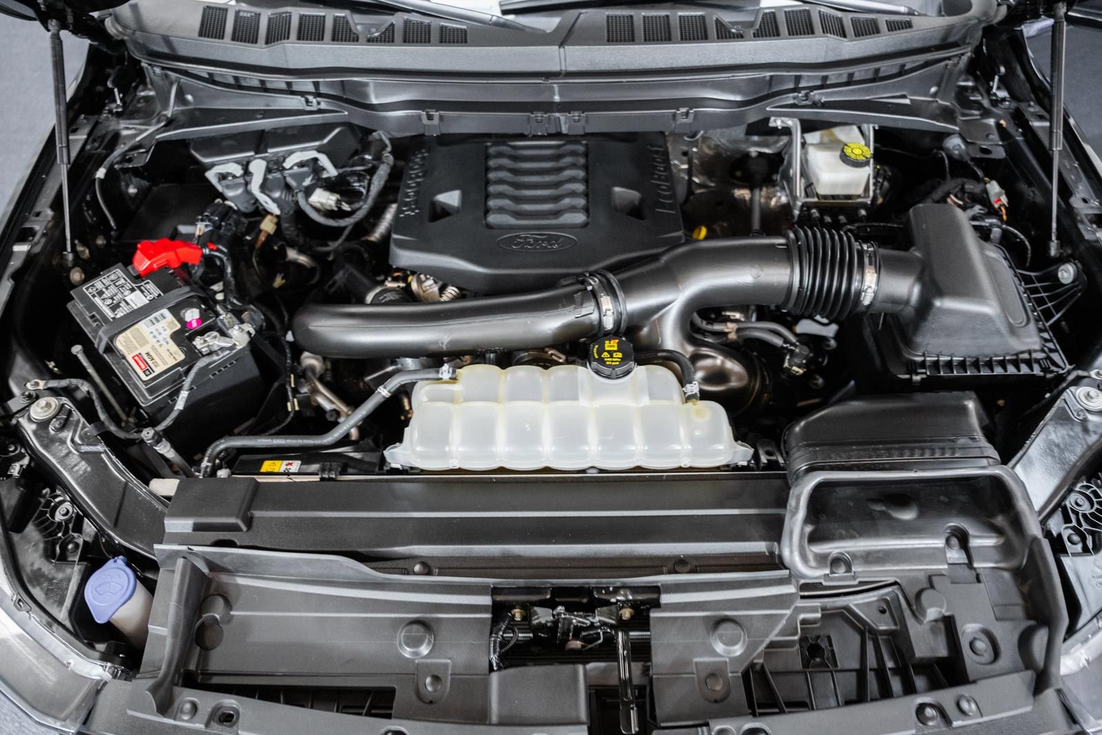 Certified 2022 Ford F150 Lariat w/ Equipment Group 502A High image 27