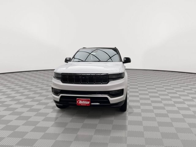 Used 2024 Jeep Grand Wagoneer L Series II w/ Quick Order Packagew 28T AWD/4WD image 36