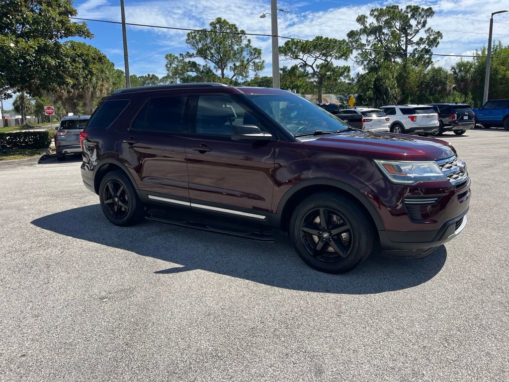 Certified 2018 Ford Explorer XLT FWD image 5