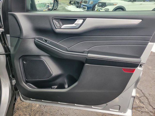 Certified 2024 Ford Escape Platinum image 29