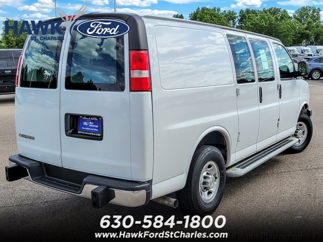 Used 2024 Chevrolet Express 2500 w/ Driver Convenience Package RWD image 7