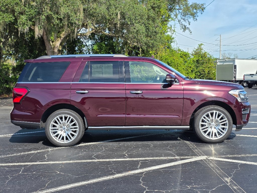 Certified 2024 Ford Expedition Limited RWD image 9