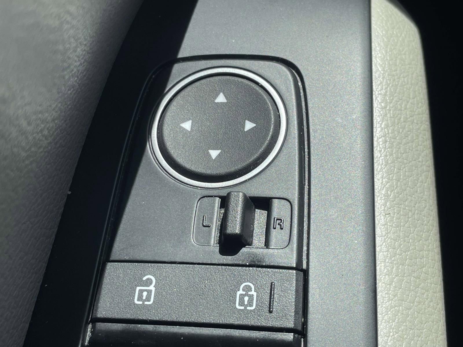 Used 2024 Kia Soul LX w/ Option Group 015 FWD image 26