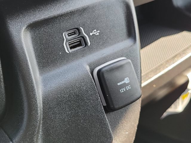 Used 2024 RAM ProMaster 2500 w/ Convenience Group FWD image 24