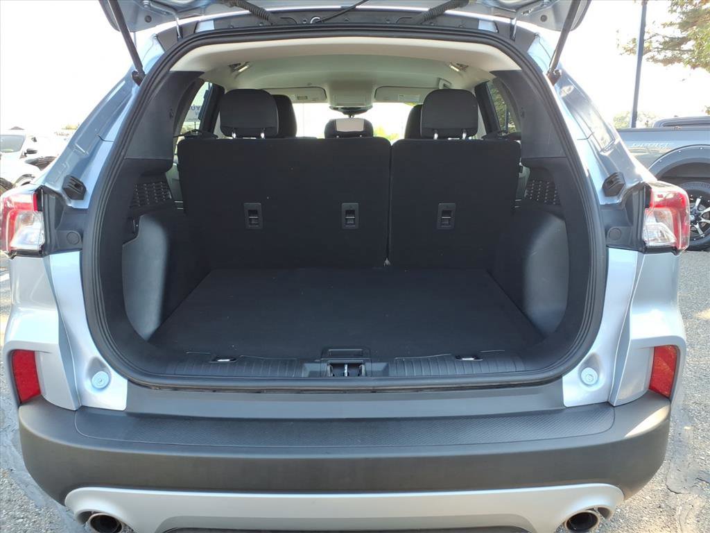 Certified 2022 Ford Escape SE image 10