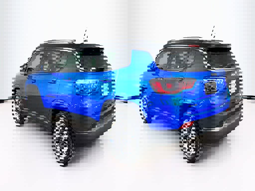 Used 2021 Jeep Compass Limited image 4