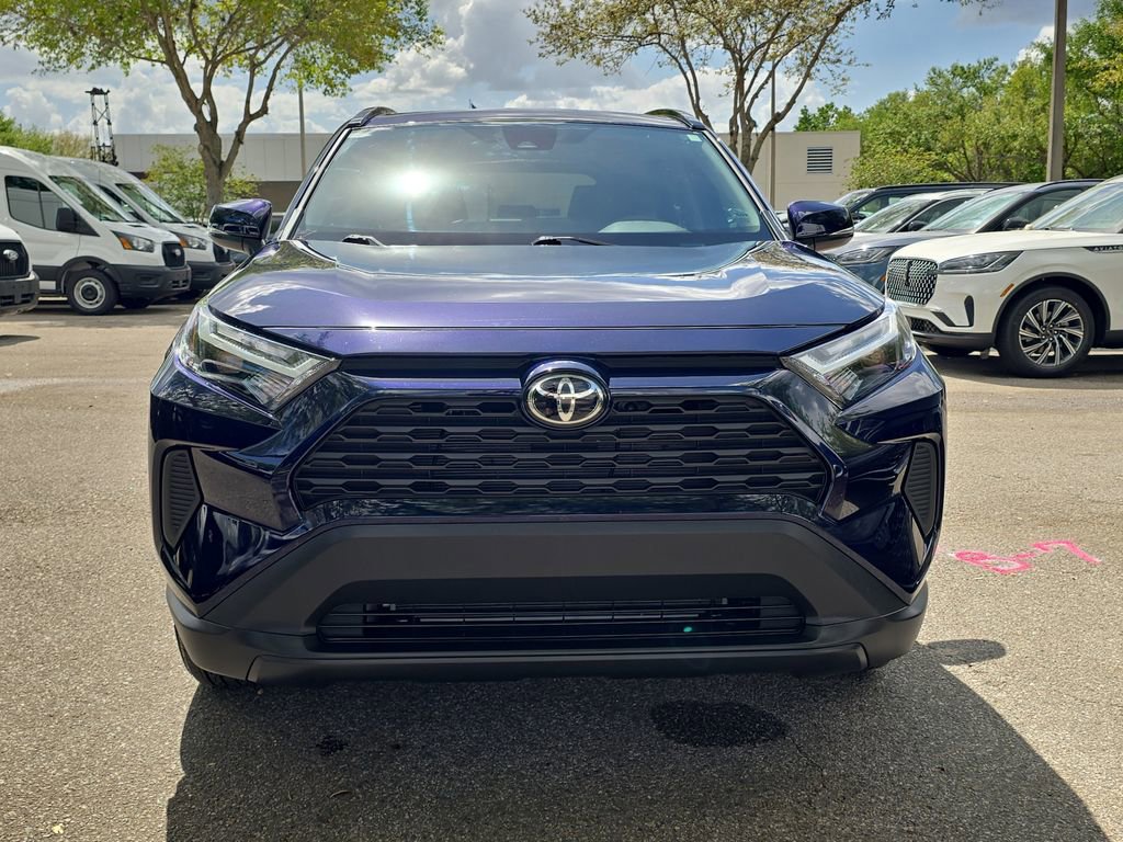 Used 2025 Toyota RAV4 XLE w/ Convenience Package image 5