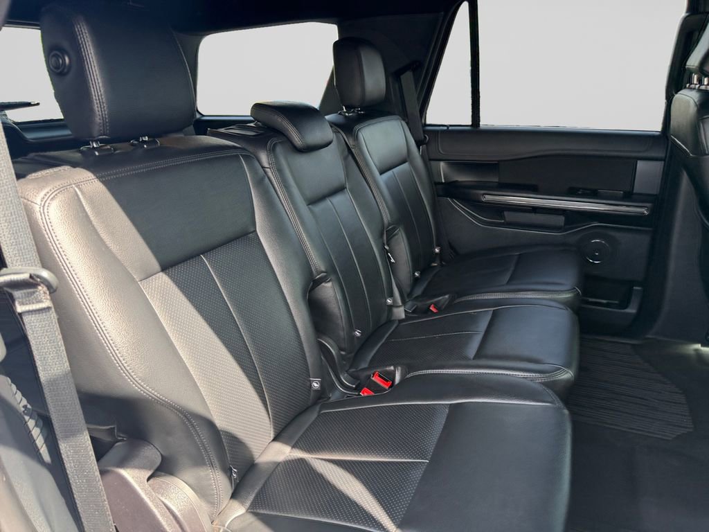 Certified 2020 Ford Expedition XLT RWD image 17