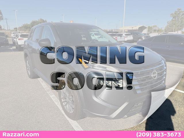Used 2024 Nissan Rogue S AWD/4WD image 1