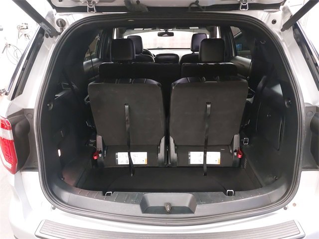 Certified 2019 Ford Explorer XLT w/ Equipment Group 202A image 12