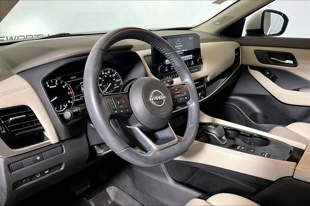 Used 2023 Nissan Rogue SL w/ SL Premium Package image 10