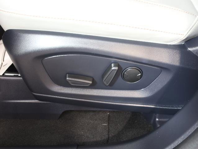 Certified 2025 Ford Explorer Active w/ Active Comfort Package image 9