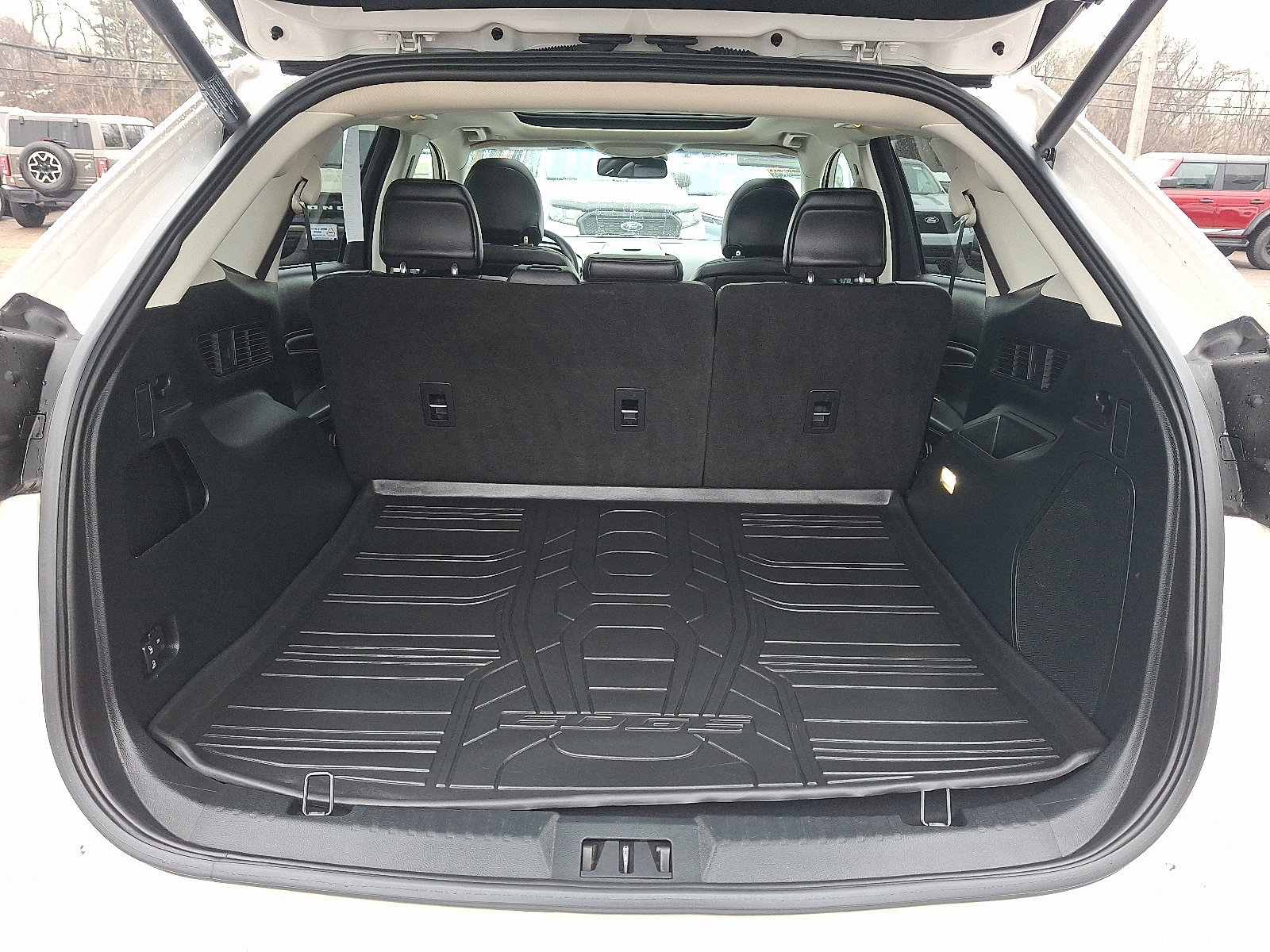 Certified 2019 Ford Edge Titanium w/ Equipment Group 301A image 28