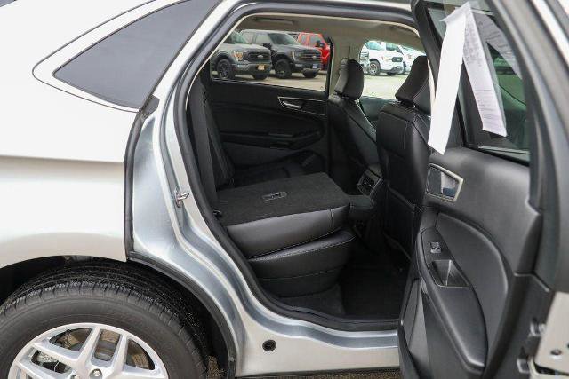 Certified 2024 Ford Edge SEL w/ Convenience Package image 32