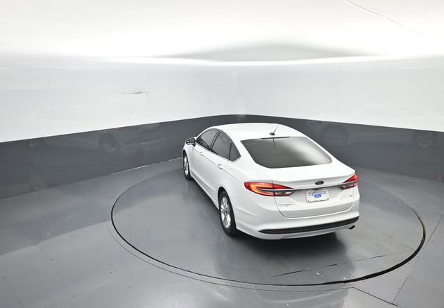 Certified 2018 Ford Fusion SE FWD image 27