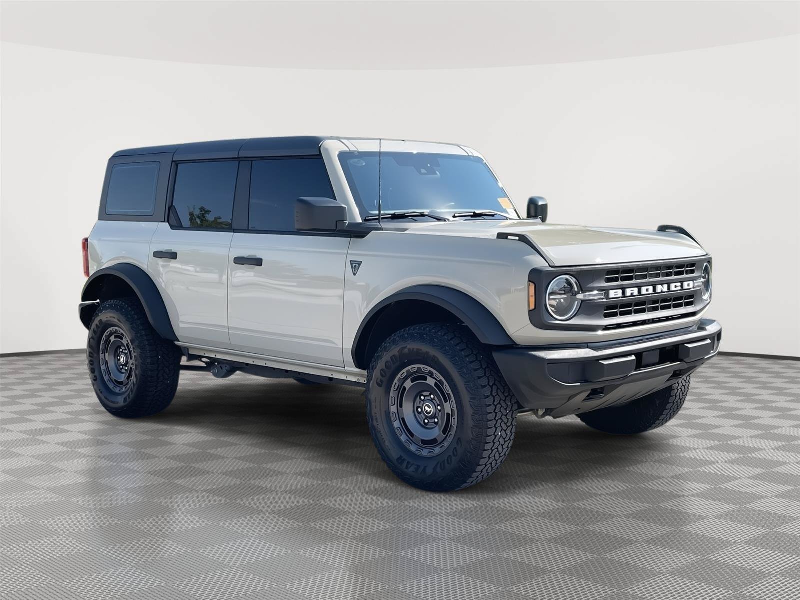 Certified 2025 Ford Bronco 4-Door w/ Sasquatch Package AWD/4WD image 5
