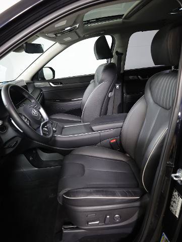 Used 2023 Hyundai Palisade Limited AWD/4WD image 9
