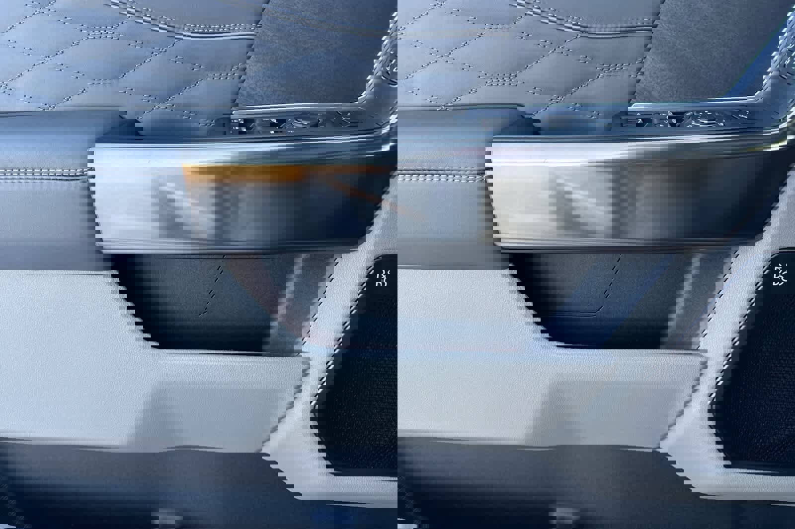 Certified 2026 Ford F350 Platinum w/ Platinum Plus Package image 12