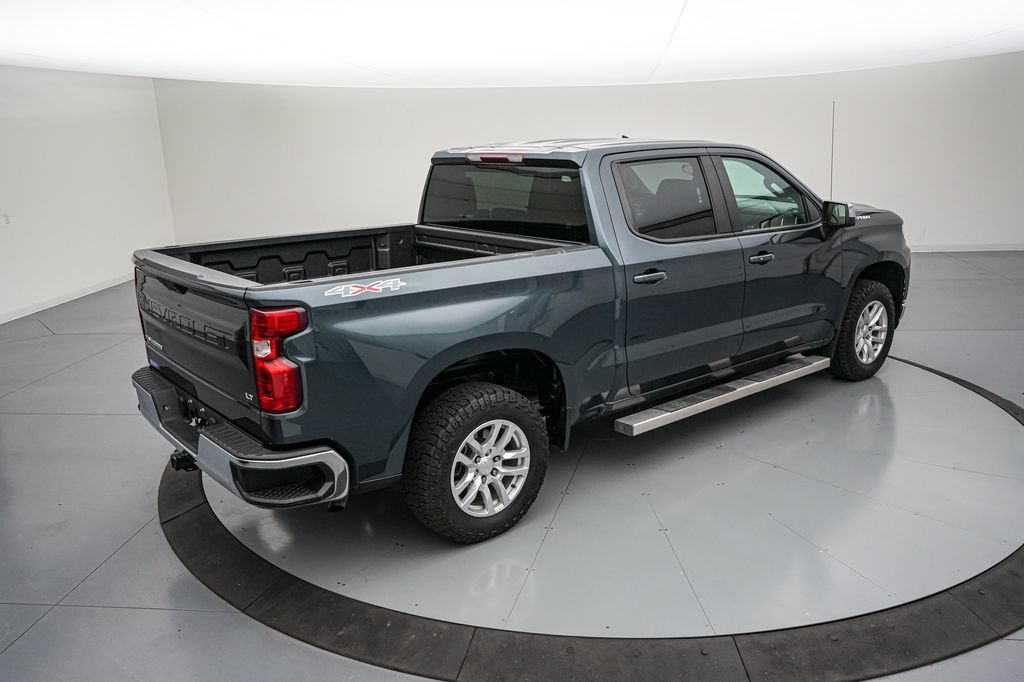 Used 2021 Chevrolet Silverado 1500 LT AWD/4WD image 4