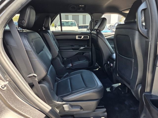 Certified 2020 Ford Explorer XLT w/ Equipment Group 202A image 19