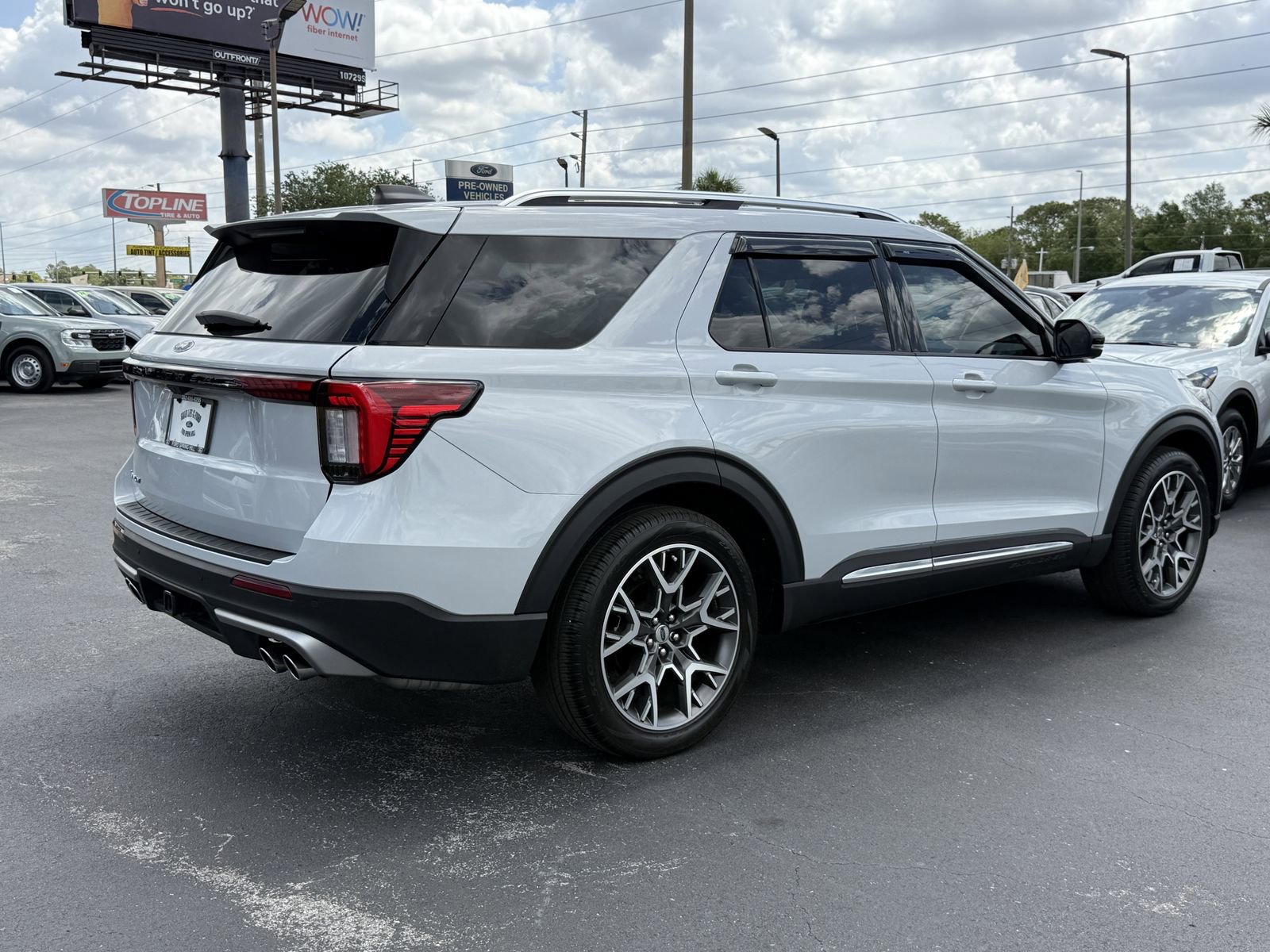 Certified 2025 Ford Explorer Platinum w/ Ultimate Package RWD image 4