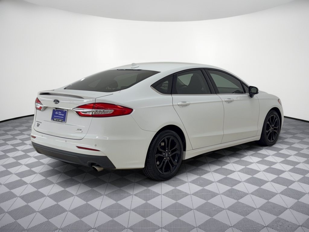 Certified 2019 Ford Fusion SE w/ Equipment Group 151A FWD image 9