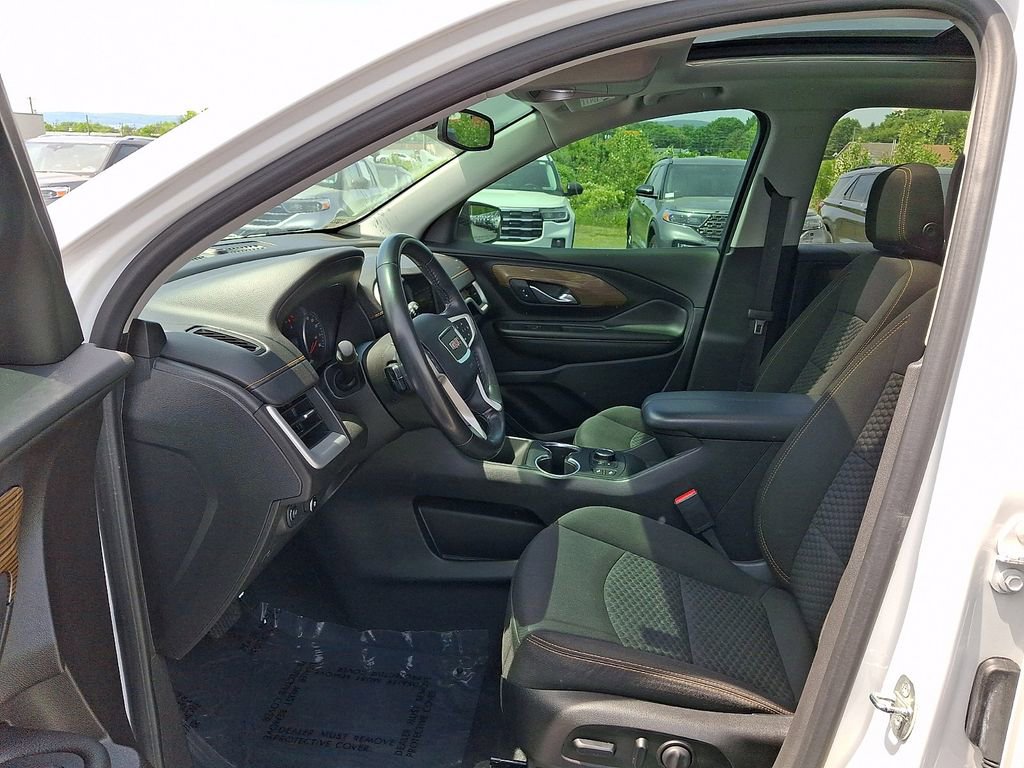 Used 2020 GMC Terrain SLE w/ Driver Convenience Package AWD/4WD image 13