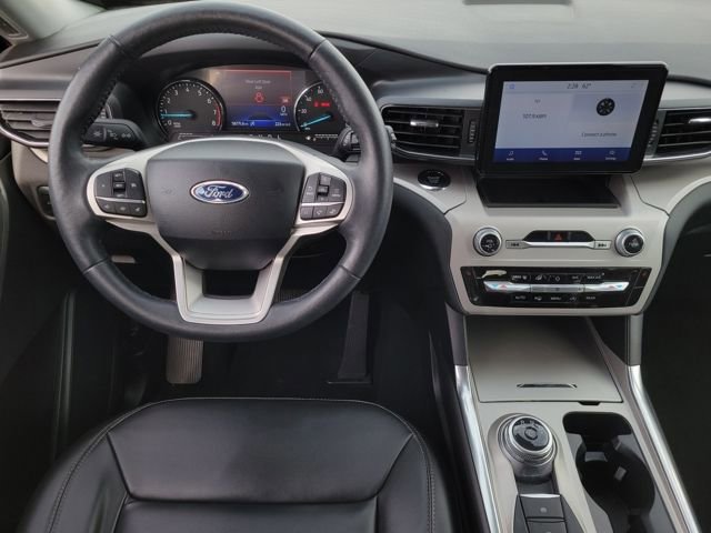 Certified 2024 Ford Explorer XLT w/ Equipment Group 202A image 11