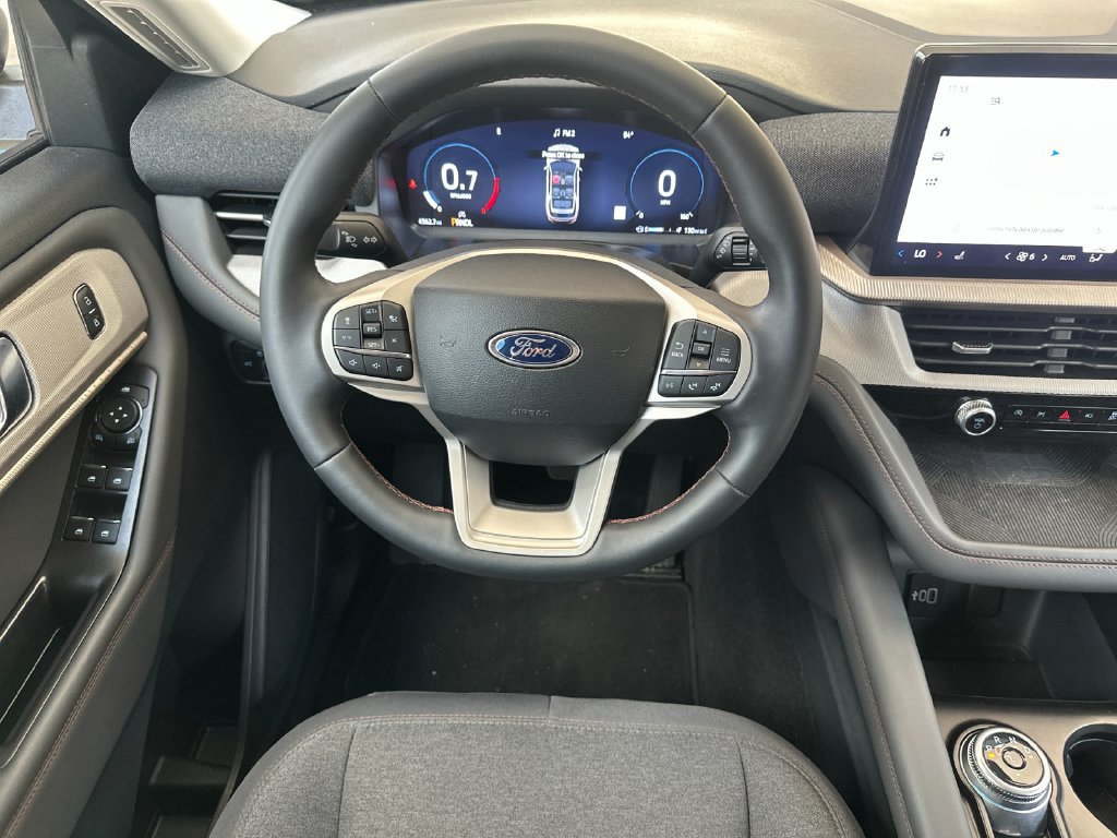 Certified 2026 Ford Explorer Active RWD image 13