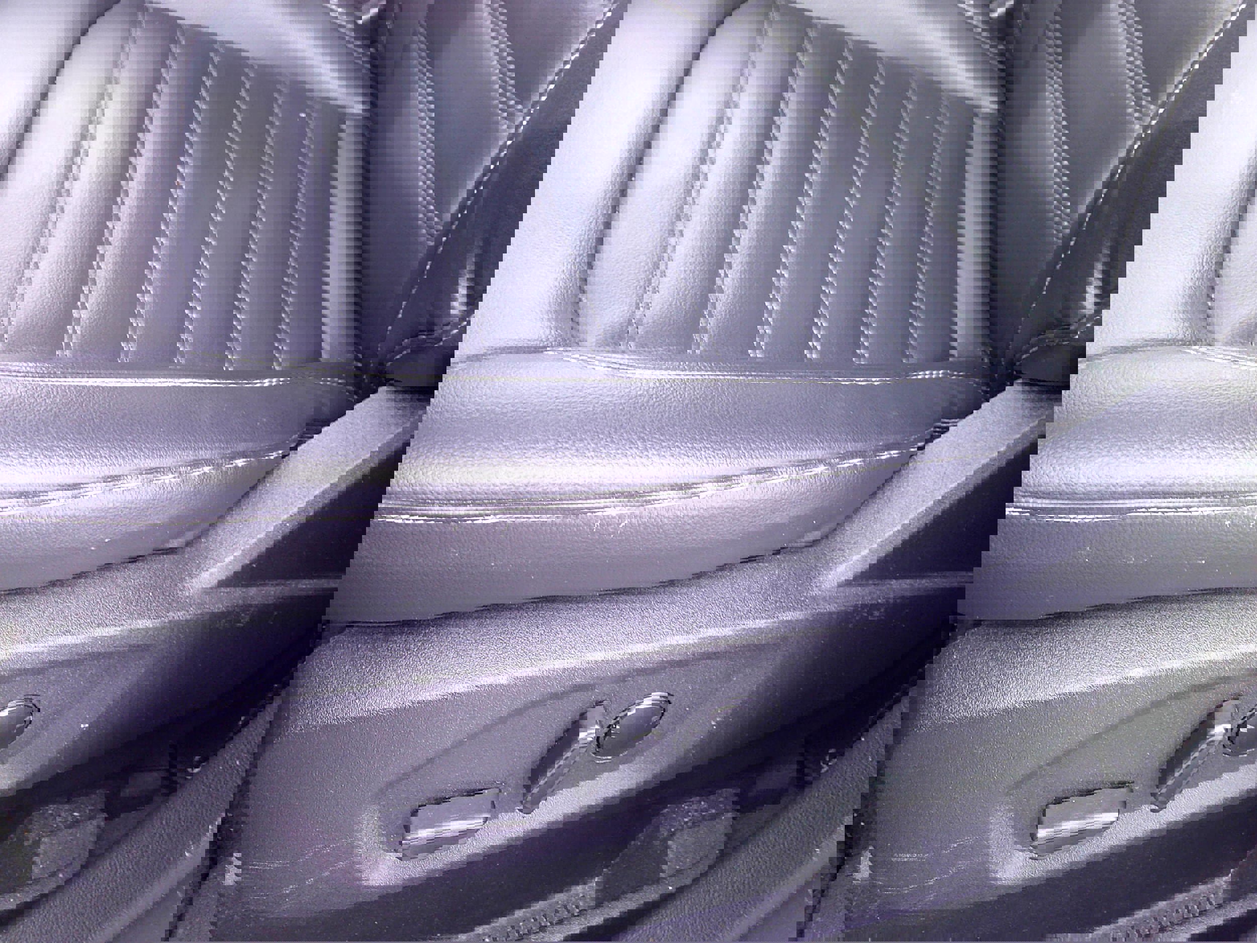 Certified 2024 Ford Edge SEL image 8