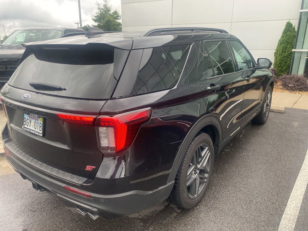 Certified 2025 Ford Explorer ST w/ Sun And Sound Package AWD/4WD image 7
